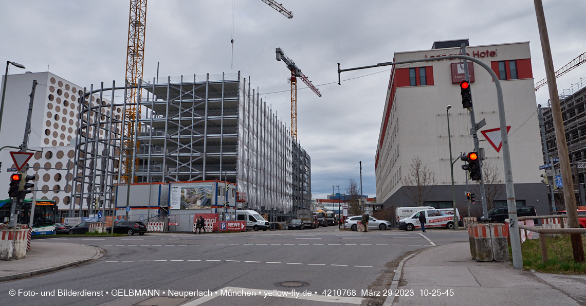 29.03.2023 - Baustelle REVO und Umgebung in Neuperlach